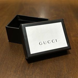 COPY - Small cute Gucci gift box! Great condition